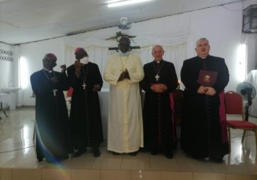 Eglise catholique du Gabon/Un nouvel évêque gabonais à Makokou : Monseigneur Sévérin Nziengui  remplace Joseph Koerber