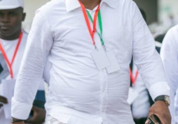 Le Gabon des humiliations :  Des cadres de la République qui font la queue chez Ian Ngoulou