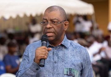 Alexandre Barro Chambrier à Ntoum : ‘’ J’irai jusqu’au bout pour libérer le Gabon ’’