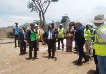 Gabon : Le ministre des Transports met la pression sur les maîtres d’œuvre du chantier de la voie de contournement de l’aéroport de Libreville