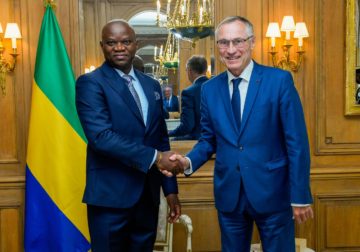 Visite en France : Brice Clotaire Oligui Nguema reçoit Jean-Marie Bockel, envoyé personnel du Président français
