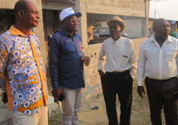 District de Bolossoville / 2ᵉ siège – Tournée parlementaire : Éric ESSONO MEZUI au contact des populations