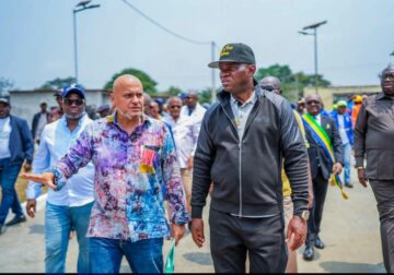 Lekabi-Lewolo : Oligui Nguema remet les clés de 42 villas aux populations d’Eyouga et Ondili